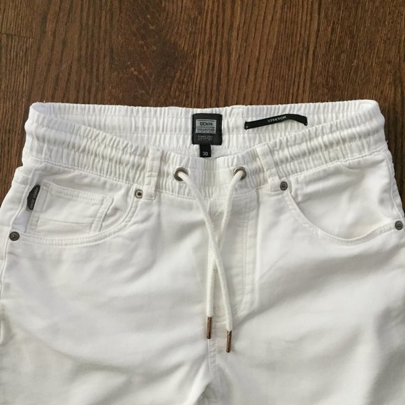 ❤️4/$20 POINT ZERO White shorts - Picture 3 of 4